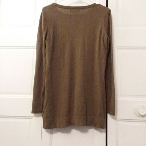 M.K Sweater - Picture 2 of 6